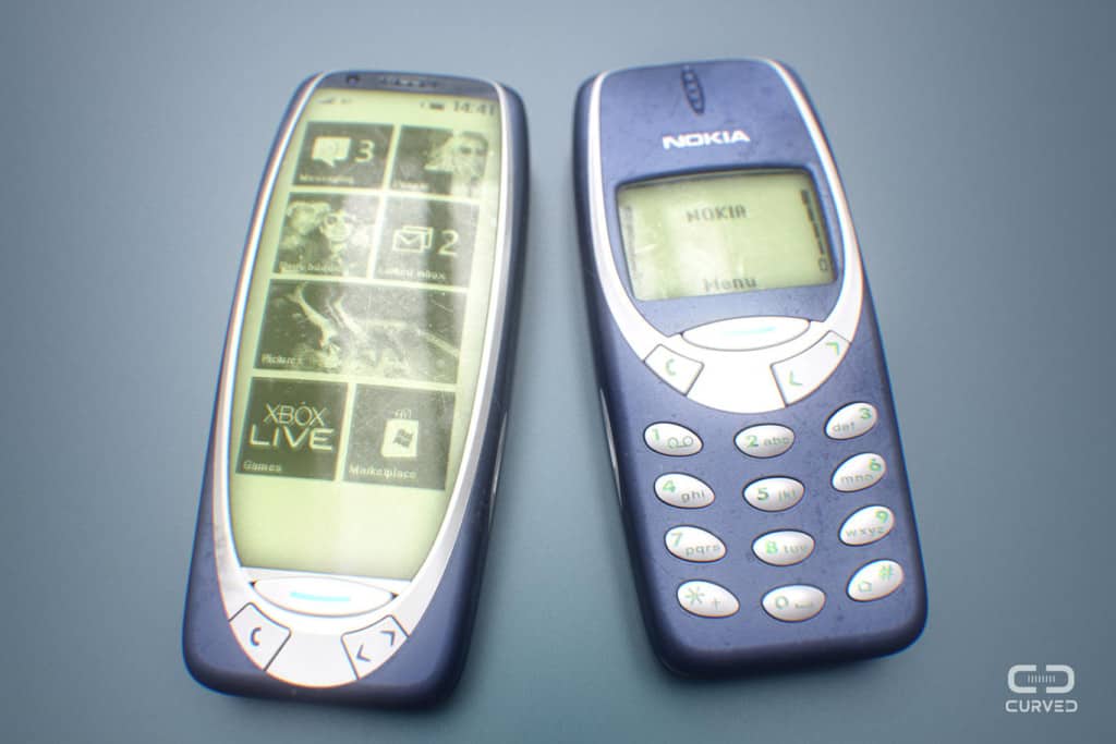 Nokia 3310 and Ericsson T28S smartphones