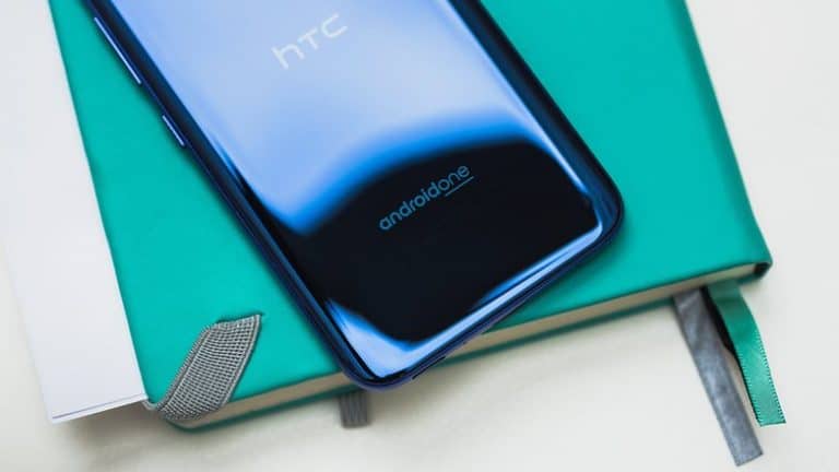 HTC U12 Plus vs Samsung Galaxy S10