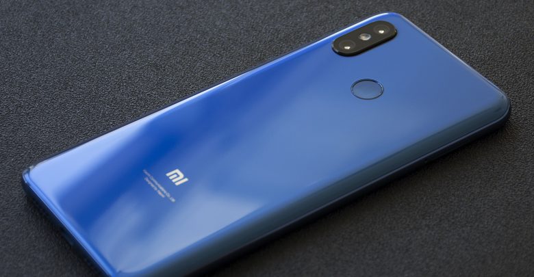 Xiaomi Mi 8 vs OPPO R17