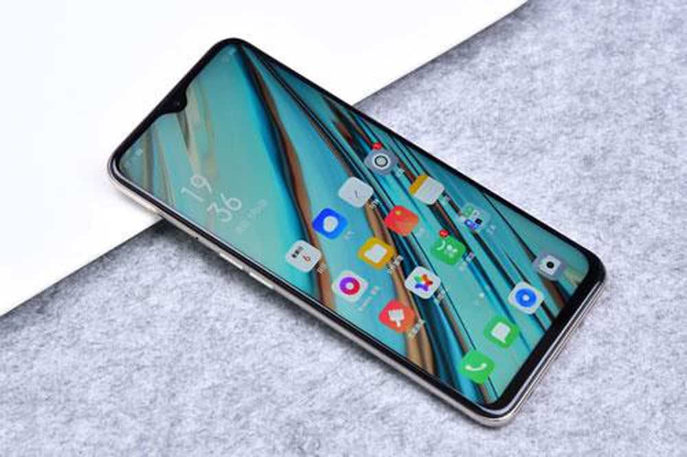 OPPO Reno 3