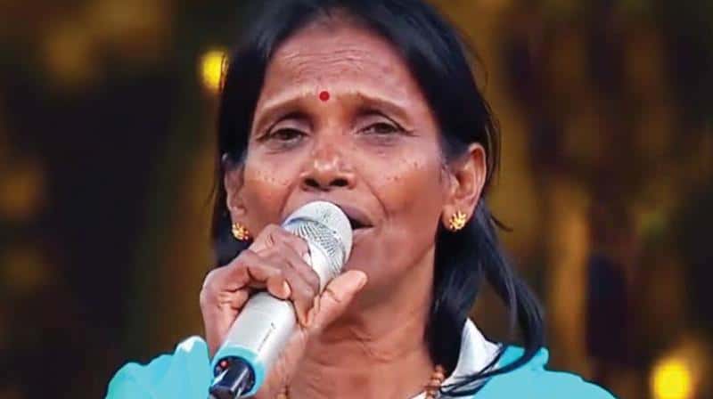 Ranu Mandal Poor Woman Debuts In Bollywood After Viral Singing Video 3669